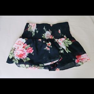 Floral express shorts